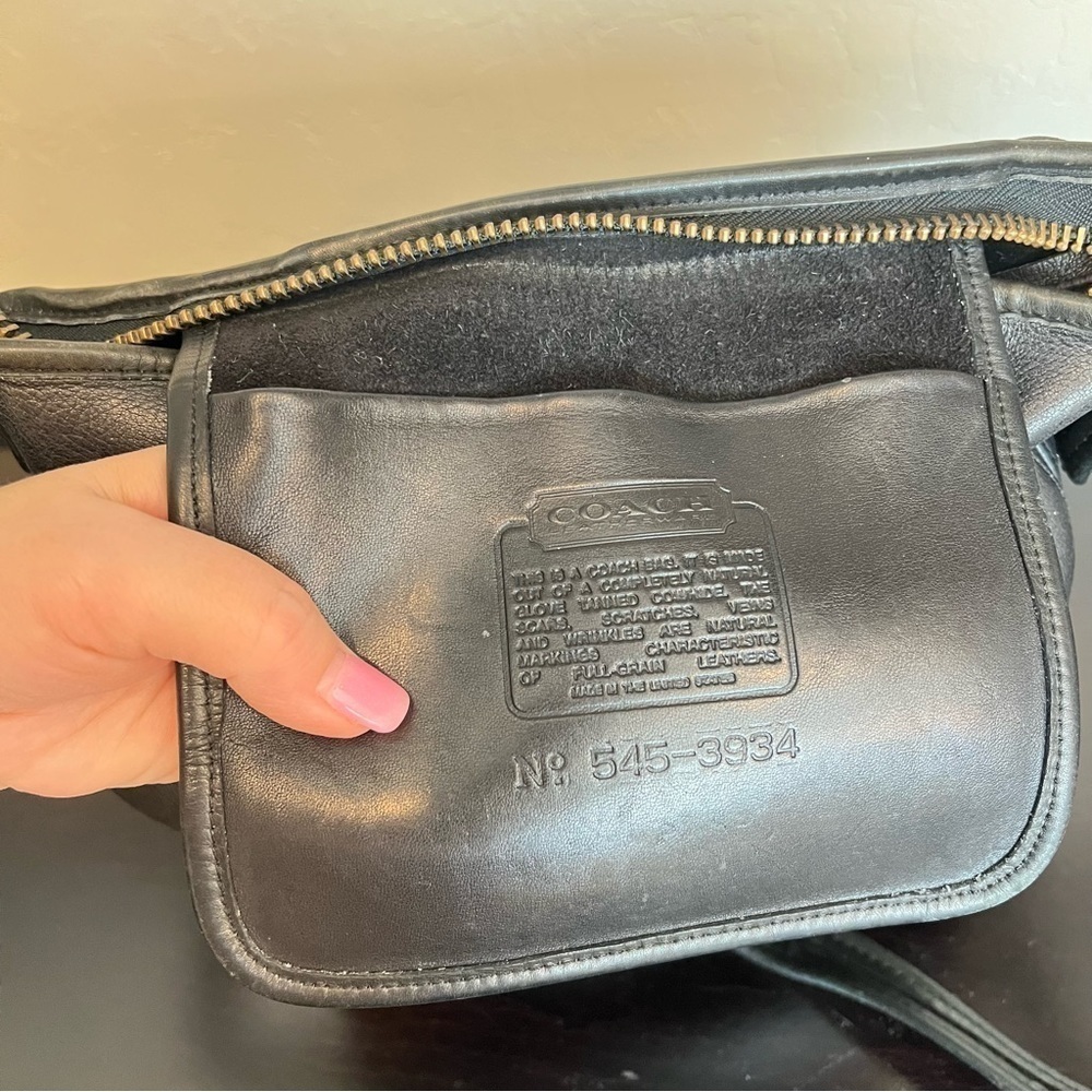 Vintage Coach 1996 medium sized duffle bag with zipper closure, black leather - Picture 2 of 16